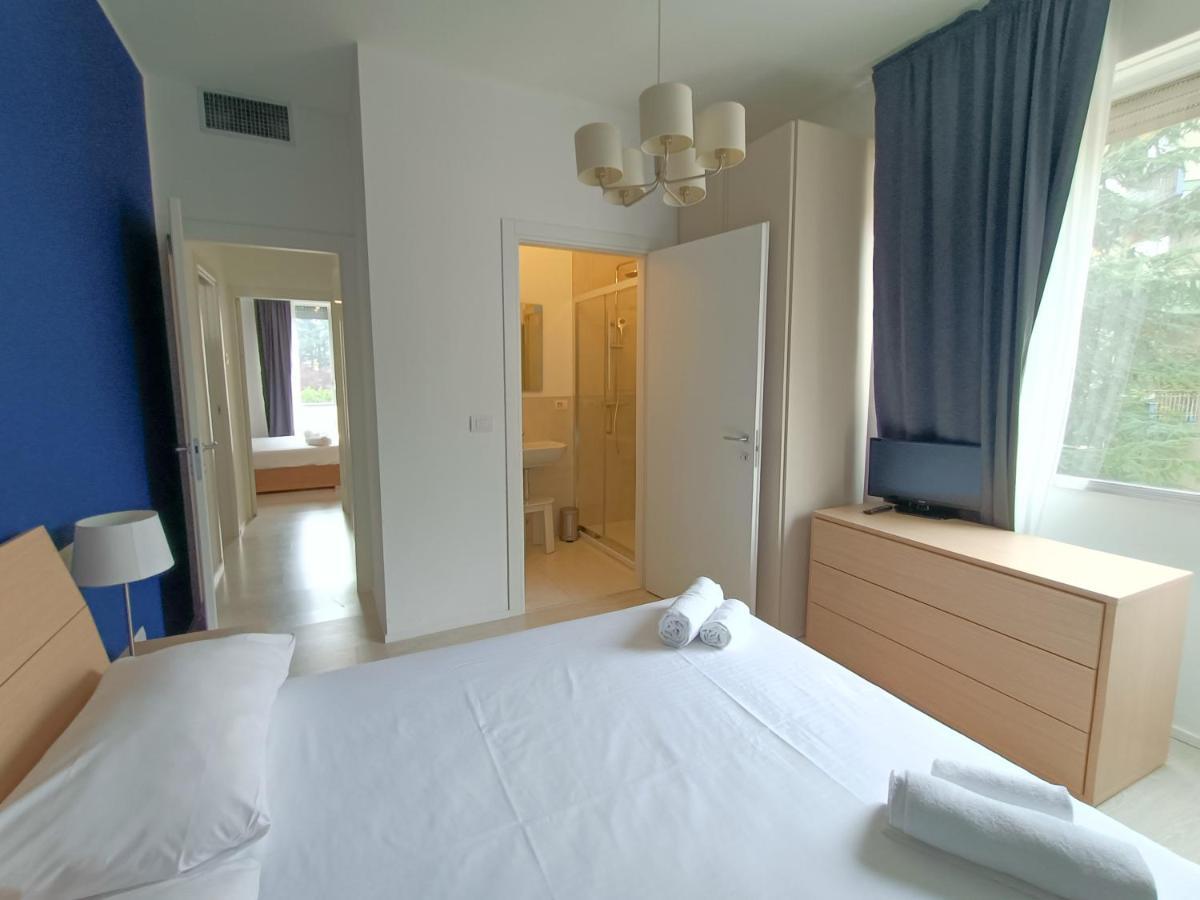 Ferienwohnung Joivy Elegant Flat For 6 With 2 Balconies Mailand Exterior foto